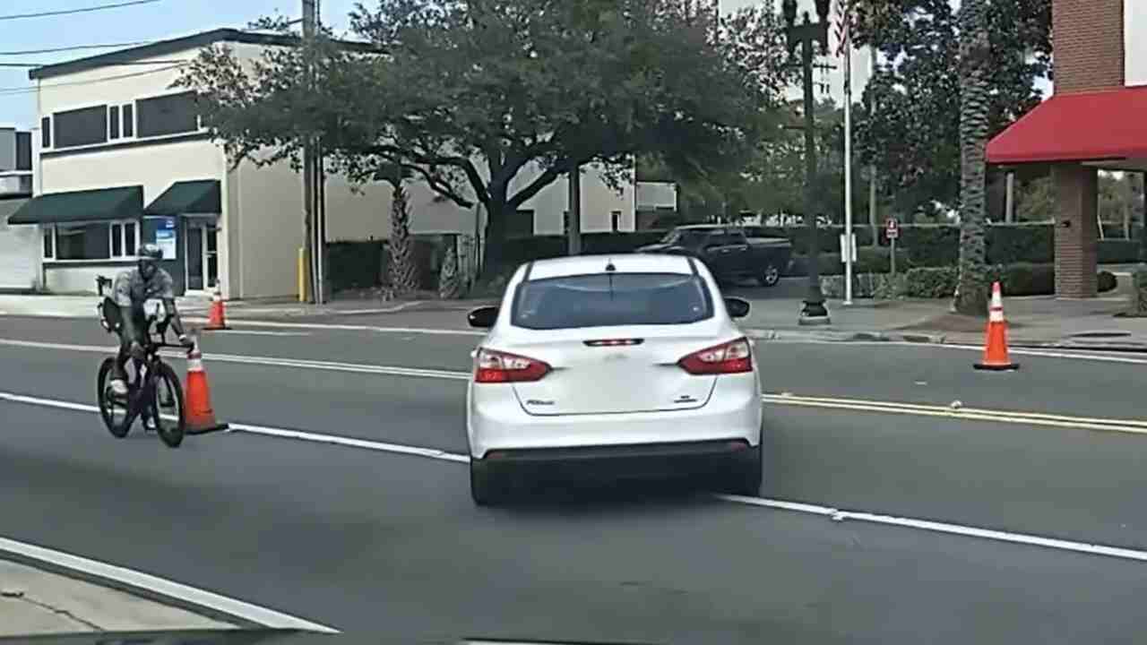 Motorista embriagado invade percurso do Ironman durante perseguição policial na Flórida